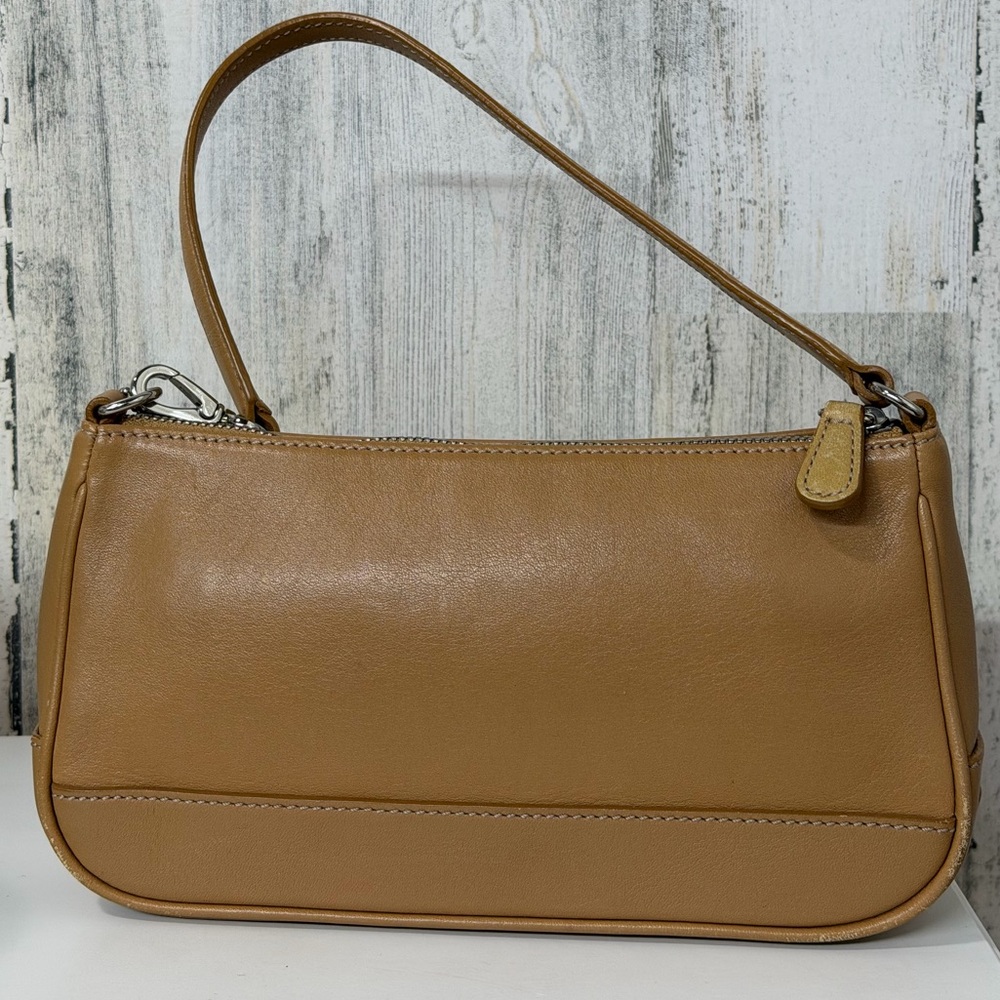Vintage Coach Demi Tan Leather Shoulder Bag - Picture 3 of 8